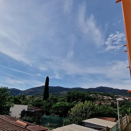 Avec Terrasse Et Parking, Vue A - Fr-1-309-140 *